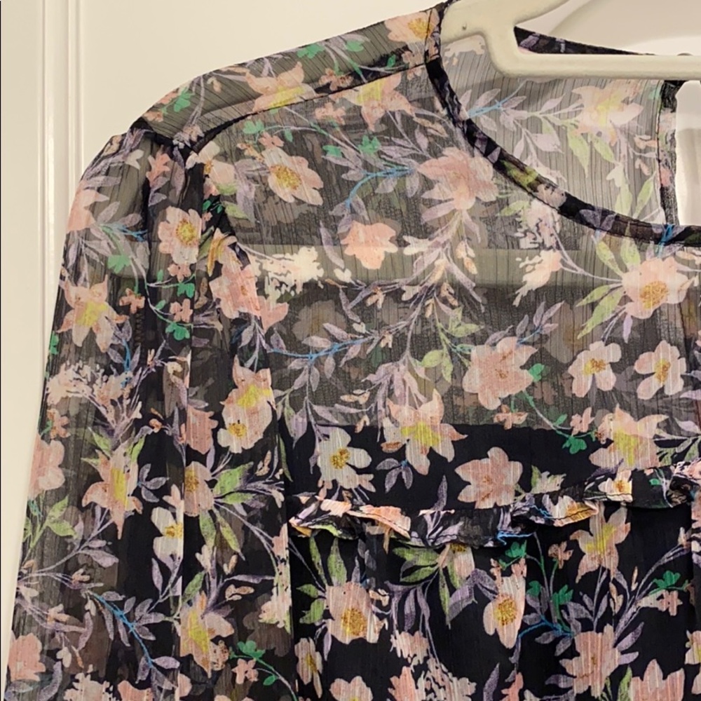 Navy Floral Print Ruffle Bouse - Picture 4 of 8